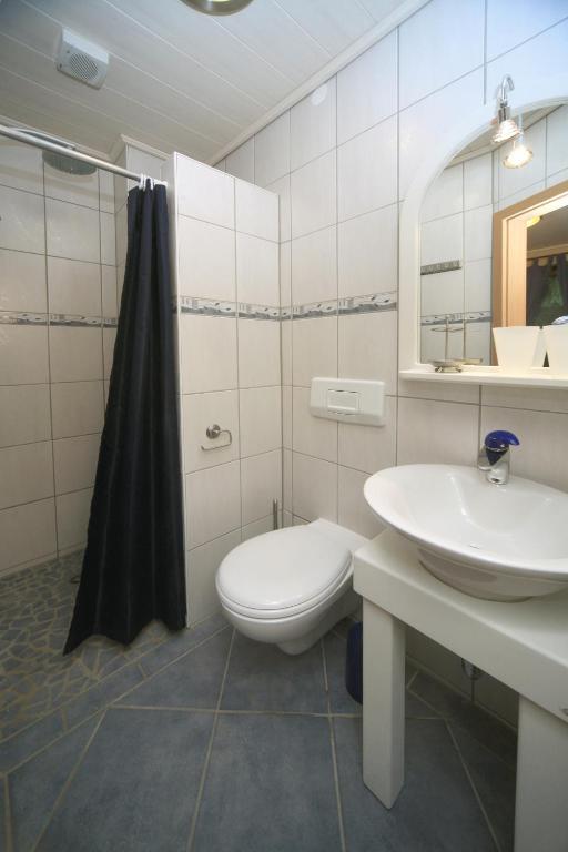 Altes Zollhaus Naehe Luxemburg Hotell Ammeldingen an der Our Rum bild
