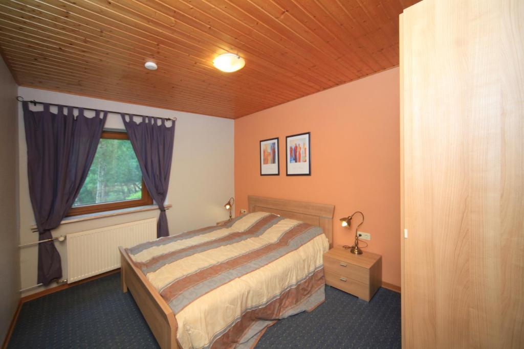 Altes Zollhaus Naehe Luxemburg Hotell Ammeldingen an der Our Rum bild